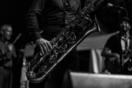 © Thomas Blakk - CosmoJazz Experience - Instagram @thomasblakk - https://www.thomasblakk.com